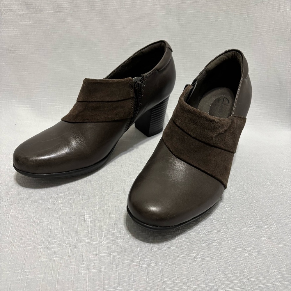 Clarks Dark Brown Suede Leather Heeled Ankle Boots Size 7